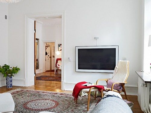 宽敞明亮的公寓 蕾丝风格卧室华丽淡雅（图） 