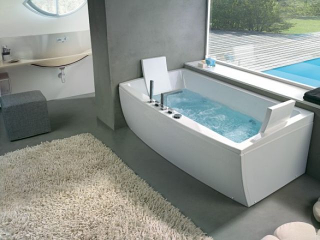 16款意大利BluBleu唯美浴缸设计(组图) 