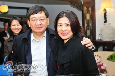 ZivarlyCEO徐境镁女士和徐小平现场合影