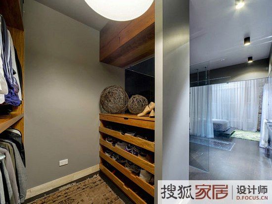 装饰高雅的现代Loft住宅设计 