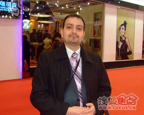 Mahdi Salimi四年来不断把中国壁纸带到伊朗