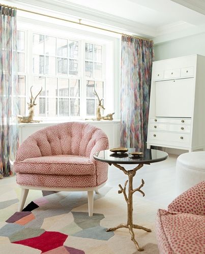 魔幻衣橱奇怪椅子 纽约传奇童话般的公寓 