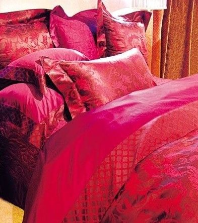 寒冷克星 红色床品营造喜感温暖卧室(组图) 
