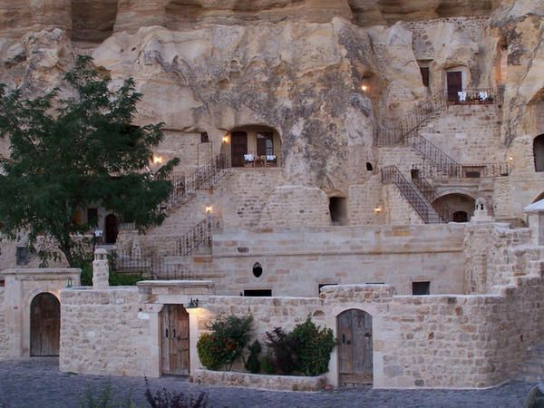 土耳其的洞穴酒店 木地板释放原始魅力(组图) 