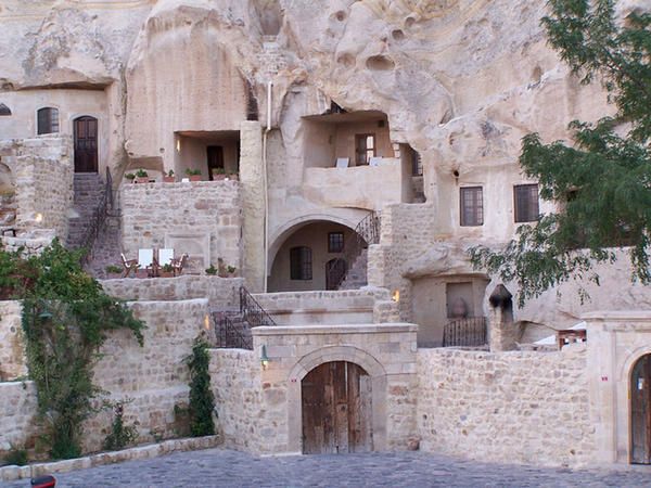 土耳其洞穴酒店 做一次“山顶洞人”(组图) 
