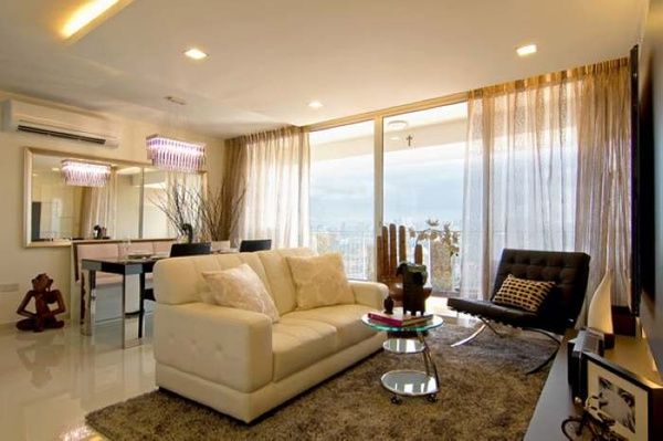 实用主义的家居应用 新加坡暖色调现代公寓 