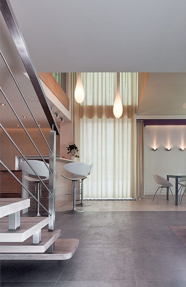 波兰现代室内设计 枫木地板装大气空间(组图) 