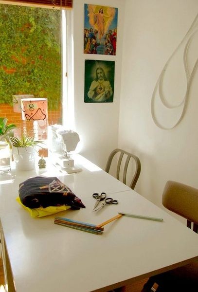 设计师Cassie Potts色彩纷呈的艺术之家公寓 