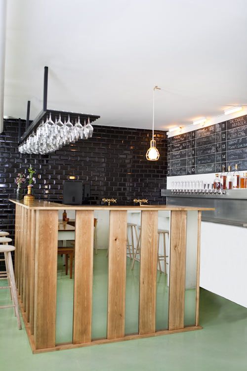 嫩绿地板清新淡雅 丹麦的文艺酒吧赏析(组图) 