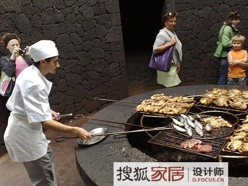 世界最危险的餐厅 El Diablo餐厅借火山烤肉