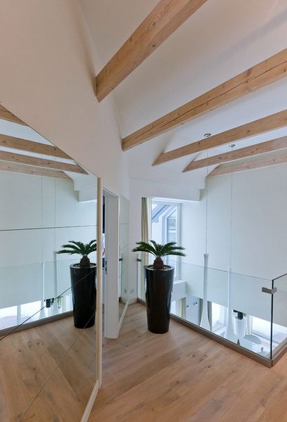 波兰现代室内设计 枫木地板显大气（组图） 