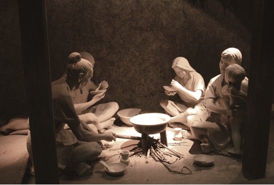 5000年前良渚人围坐烹饪场景