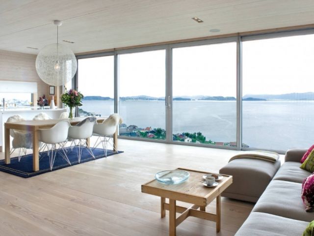 挪威开阔全景房 橡木地板带来明亮居室(组图) 