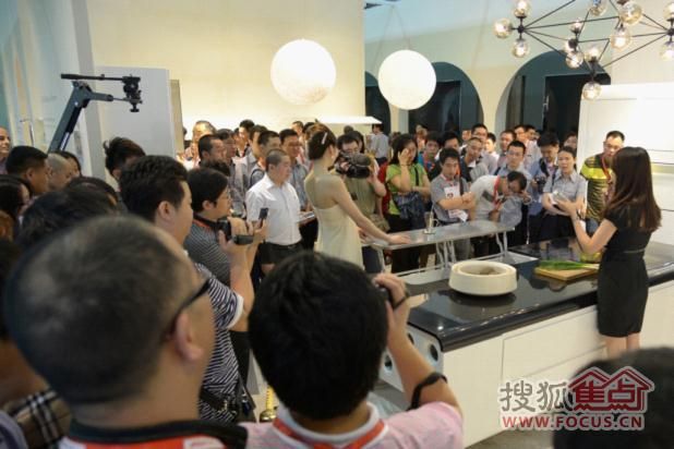 2012志邦厨柜原创设计再次震撼上海厨卫展