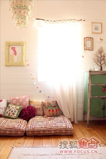 洋溢着温暖气息 温馨幸福的粉色婴儿房 
