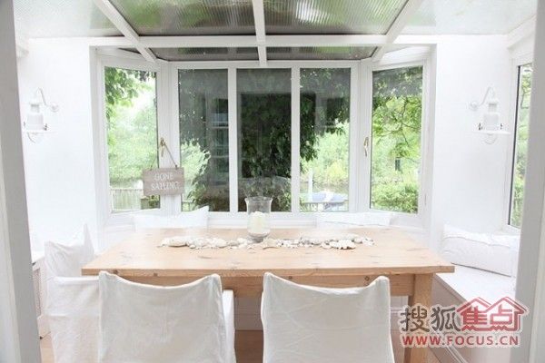 纯白色童话 白色的夏日度假小屋Boathouse 