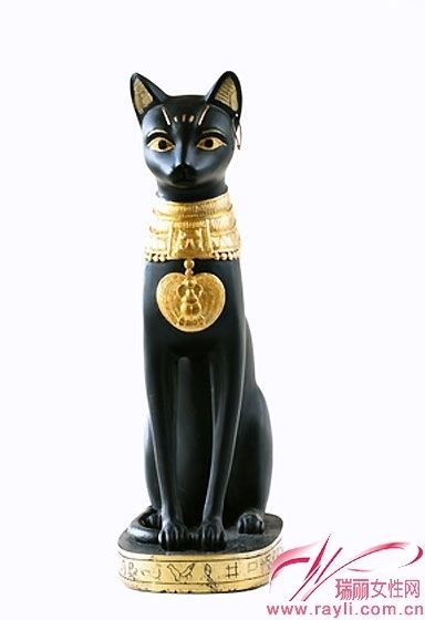 “穿金戴银”的埃及猫图腾