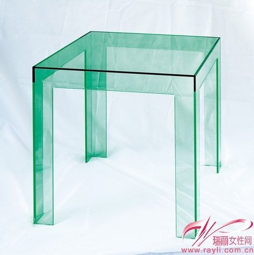 Kartell绿色透明方形边桌