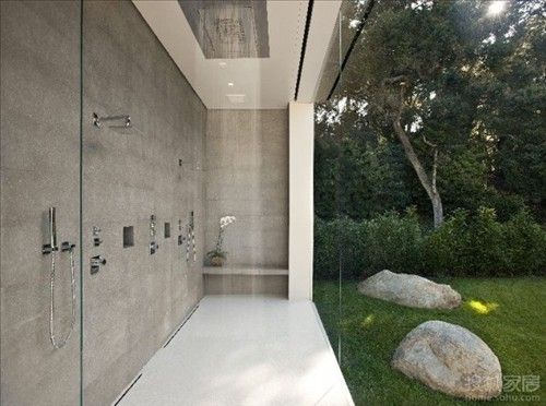 与自然共浴 悉尼两层透明豪宅（组图） 