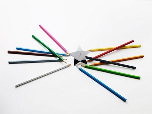  星形铅笔刀，与多姿多彩的铅笔搭配后就像亮丽的魔法棒
