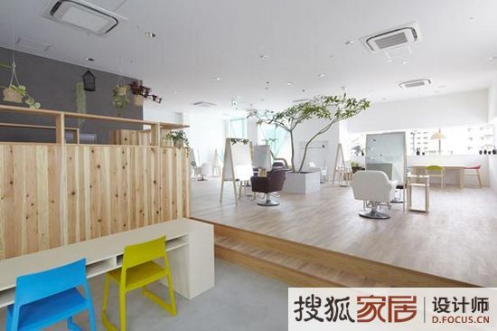 巧妙的室内布局 日本美发店室内设计  