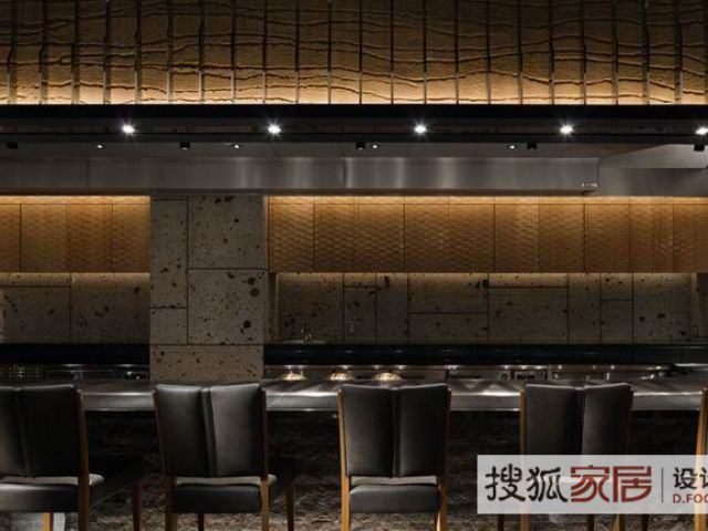 木材变石材 日本东京牛排店装饰设计 