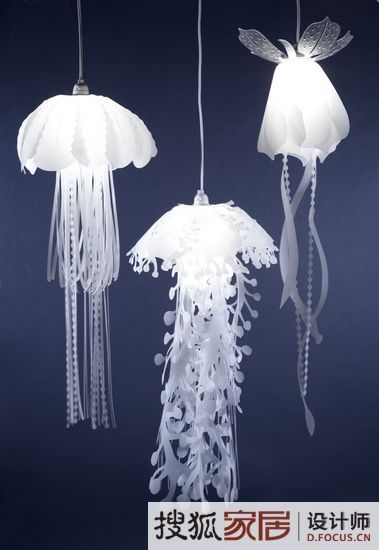 置身于海洋世界之中 美丽轻薄的水母吊灯 