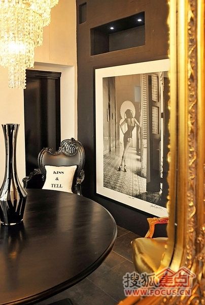 英伦朋克风的时尚现代 伦敦的黑色魅影公寓 