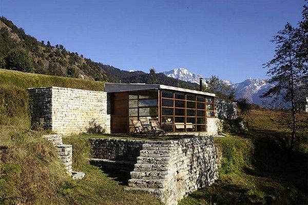享受阳光美景 喜马拉雅山的半山小屋（组图） 