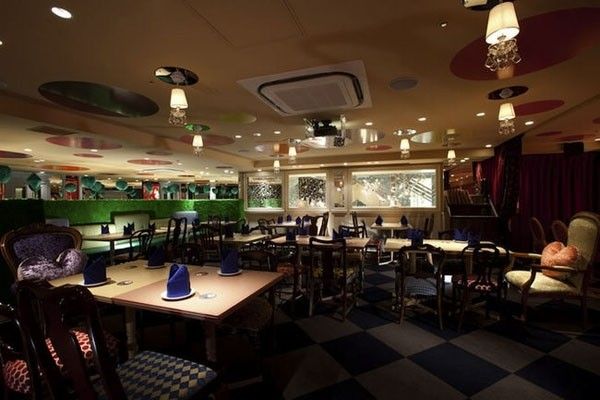 游历童话世界 东京爱丽丝仙境主题餐厅(组图) 