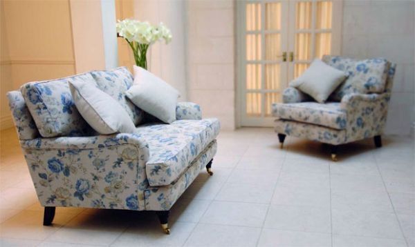 打造完美客厅 15款独特图案的布艺沙发（图） 