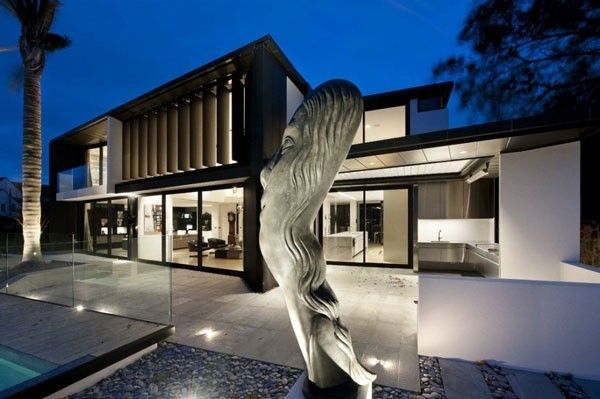现代主义简洁建筑 新西兰Lucerne House(图) 