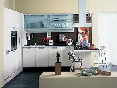 开放式厨房设计方案 清洁宽敞明亮风格统一 