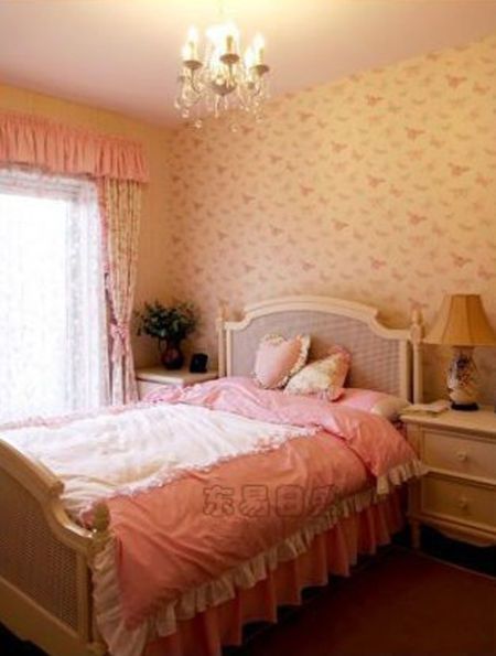 图为：童话里公主的卧房
