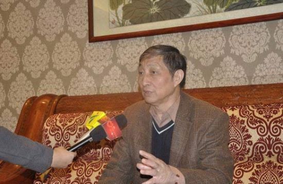 原故宫博物院文保科技部主任、中国文物学会专家委员会专家曹静楼接受媒体采访