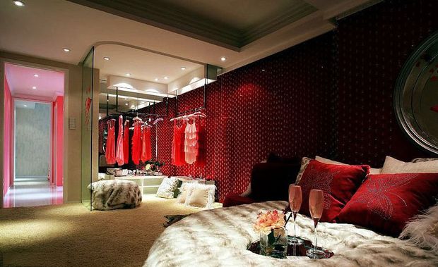 45平古典复式公寓 优雅红衣帽间显女性魅力！ 