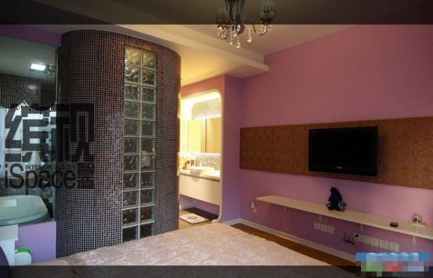 紫色卧室 深棕客厅 现代简约温暖家（组图） 