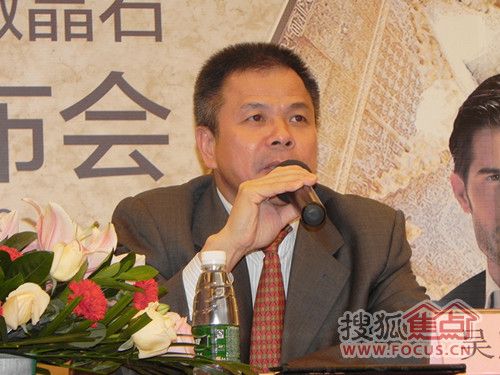 新中源陶瓷企业集团副总裁 河源高微晶科技有限公司总经理 吴启章
