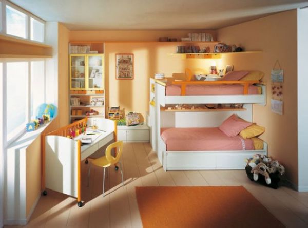 放飞梦想的缤纷衣柜 给儿童房一个想象空间 