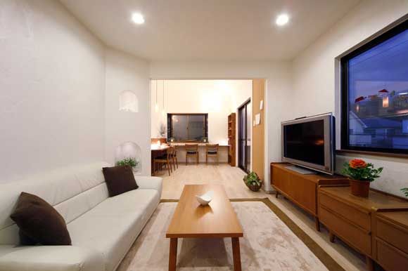 日式简约90平公寓 浅色地板自然亲和（组图） 