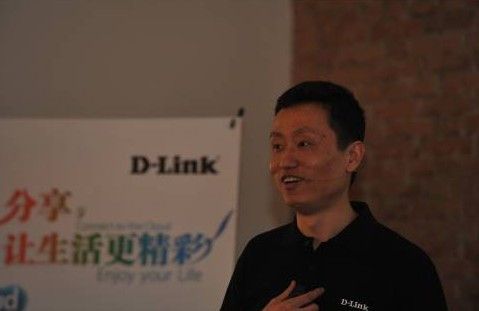 D-Link策略产品事业部总经理赵哲海先生现场讲解云系列产品
