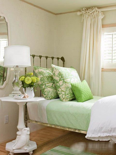 卧室春日装饰12例“花”图案的床单窗帘(图) 