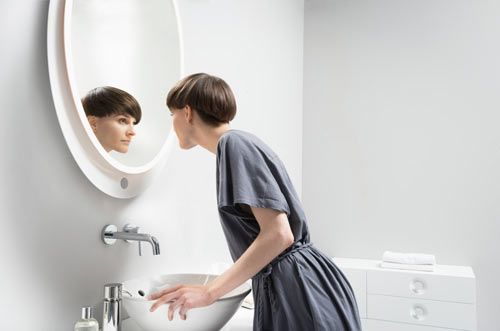 浴室间可拉伸的镜子魔法 深知女人心（组图） 