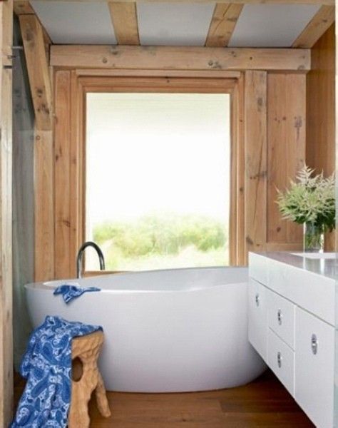 木板搭建卫浴间，复古而贴近自然 