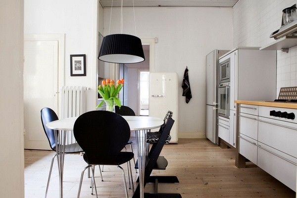 北欧瑞典公寓 用斜紋木地板打造轻古典风 